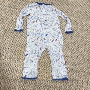 Magnetic me 6-9 month pajamas animal print blue white